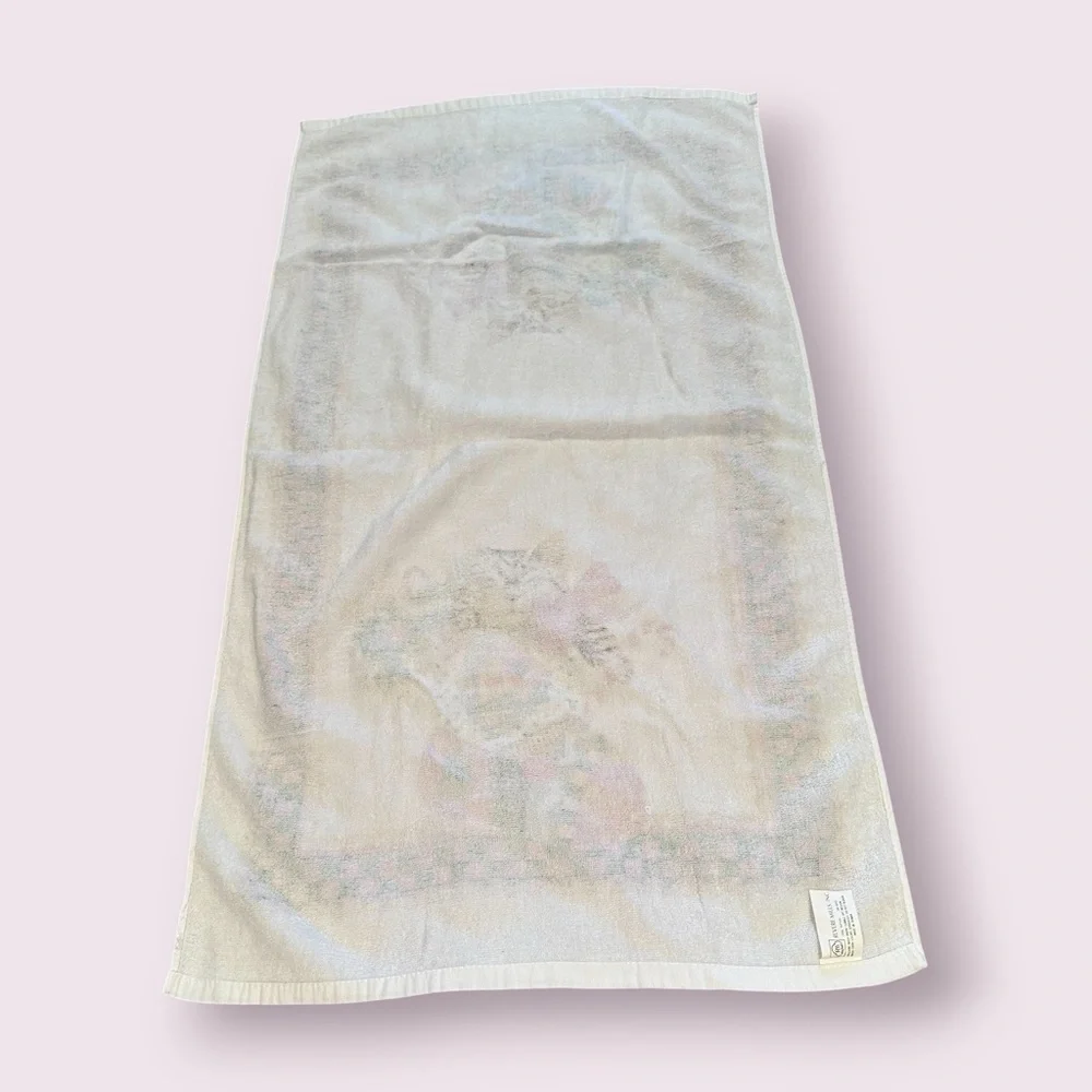 Vintage Festive Cat Holiday Household Towel - White with Red & Green 22